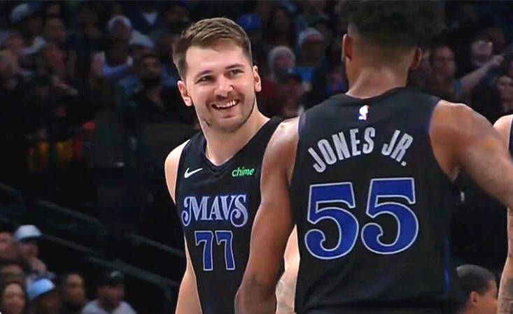 杜兰特关键补篮锁定胜局（杜兰特关键补篮奠定胜利）