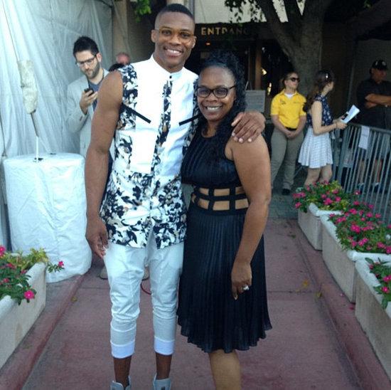 记者：富安健洋已与阿贾克斯就一份短期合同达成一致（消息称，富安健洋已与阿贾克斯谈妥短期合约）