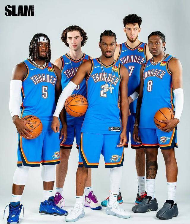 第41圈，诺里斯进站做出二停，维斯塔潘超越皮亚斯特里升至第1。（第41圈，诺里斯完成第二次进站，维斯塔潘超越皮亚斯特里登上榜首）