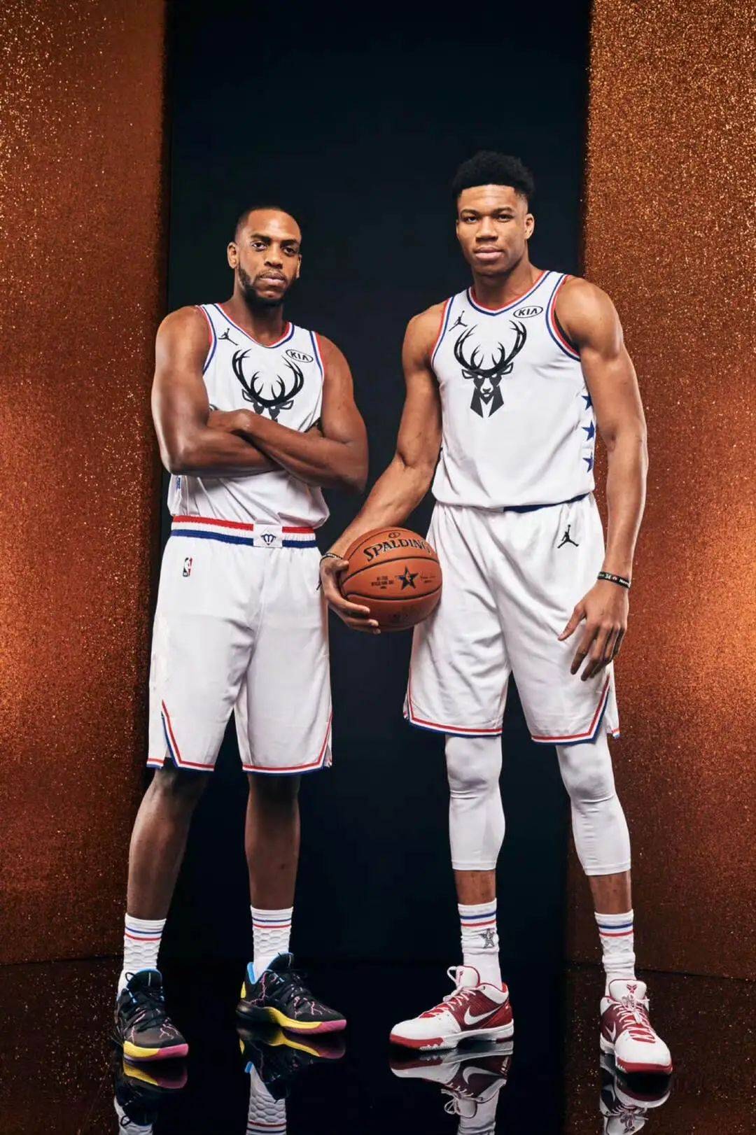 官方：巴萨与24岁后卫埃里克-加西亚续约至2031年（巴萨官方宣布：24岁后卫埃里克·加西亚续约至2031年）