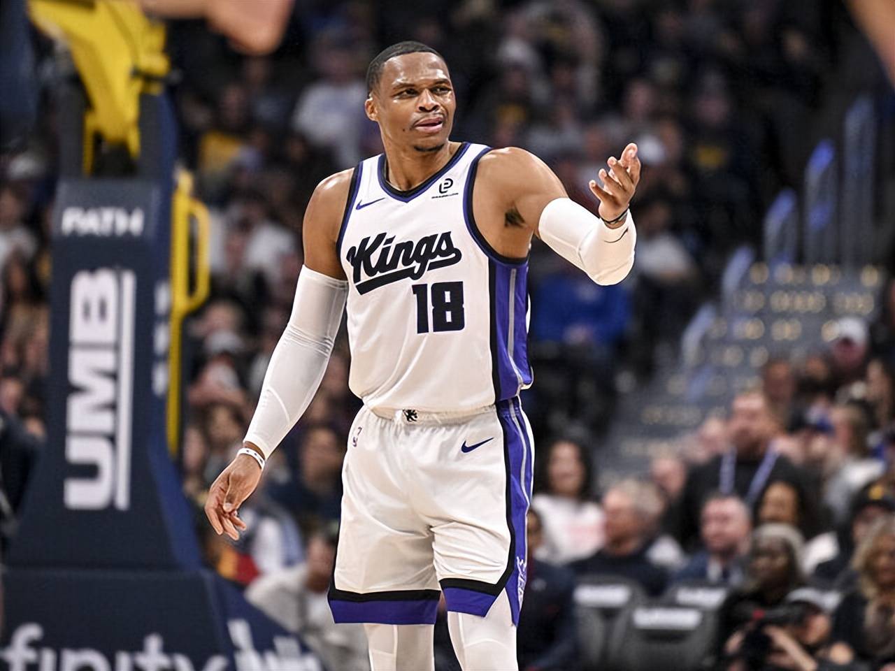 阿斯：贝蒂斯将效仿安东尼模式，打算明年夏窗买断阿姆拉巴特（阿斯报：贝蒂斯欲复制安东尼模式，计划明夏转会窗买断阿姆拉巴特）