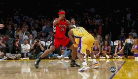 英超前瞻：利兹联连场不胜跌入降级区，维拉赛季客战成绩不佳（英超前瞻：利兹联不胜滑入降级区，阿斯顿维拉本季客场乏力）