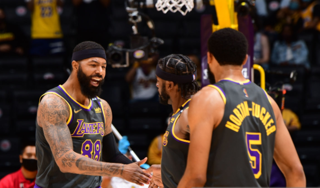 切尔西1比3利兹联，三重原因导致输球，71%控球率难转胜局（切尔西1-3不敌利兹联：三大因素致败，71%控球难改战局）