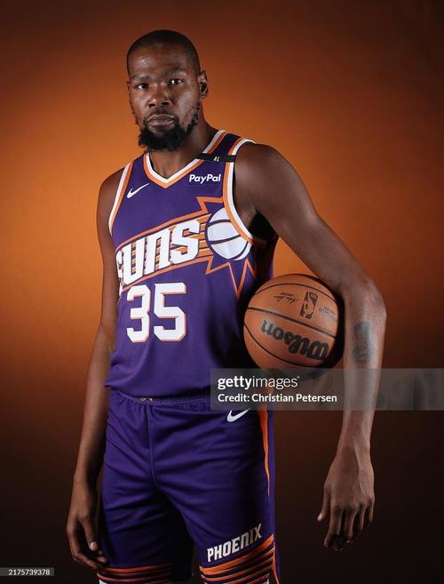 基维奥尔：我在波尔图适应得很快，很开心与贝德纳雷克共事（基维奥尔：已快速融入波尔图，很享受与贝德纳雷克搭档）