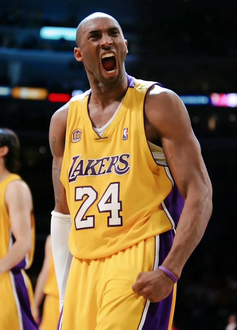 中国篮球历史新篇章！NBL合肥17分大胜CBA江苏队，易立满脸无奈（中国篮坛新篇揭幕：NBL合肥17分擒下CBA江苏，易立一脸无奈）