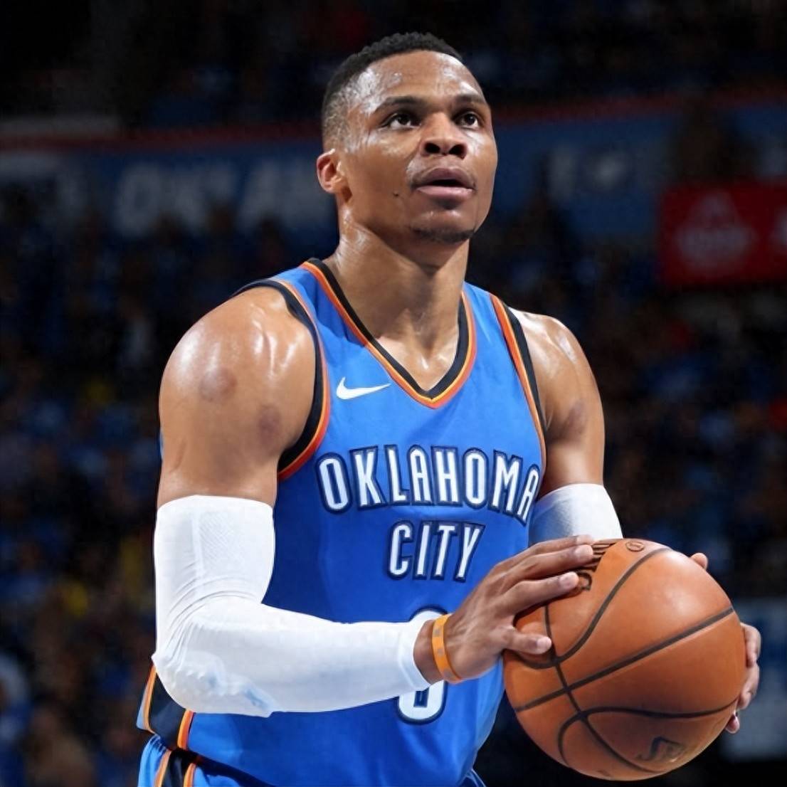 国脚赛后晒训练照，状态回暖（国脚赛后晒训练照，状态逐步回升）