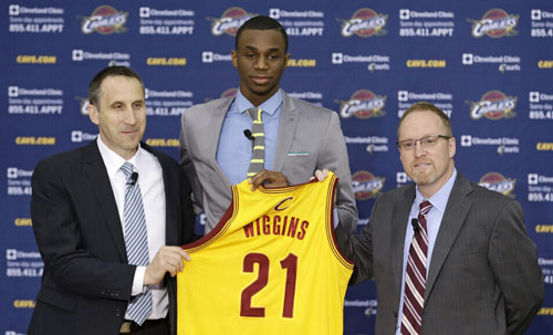 恰20本赛季意甲4次远射破门，五大联赛与姆巴佩并列第一（恰20本季意甲远射已进4球，与姆巴佩并列五大联赛第一）