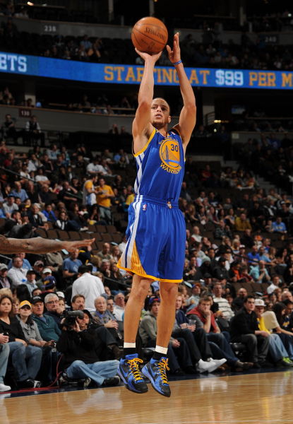 杜篮德关键投篮稳定命中（杜篮德关键球稳稳命中）